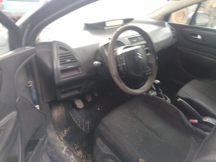 Vehiculo en el desguace: CITROËN C4 I (LC_) 1.6 HDi
