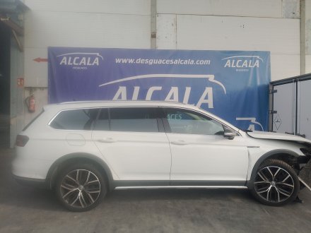 Vehiculo en el desguace: VOLKSWAGEN PASSAT B8 (3G2, CB2) 2.0 TDI