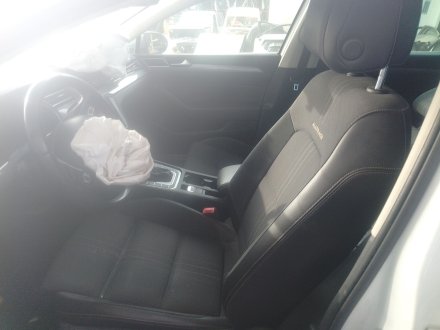 Vehiculo en el desguace: VOLKSWAGEN PASSAT B8 (3G2, CB2) 2.0 TDI
