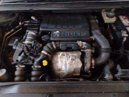Vehiculo en el desguace: PEUGEOT 307 (3A/C) 1.6 HDi 110
