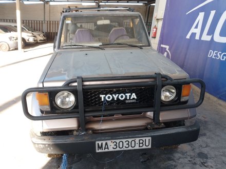 Vehiculo en el desguace: TOYOTA LAND CRUISER Hardtop (_J7_) 2.4 TD (LJ70_)