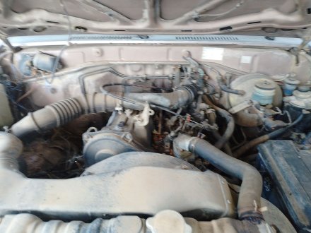 Vehiculo en el desguace: TOYOTA LAND CRUISER Hardtop (_J7_) 2.4 TD (LJ70_)