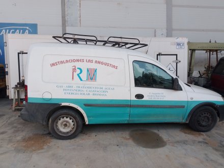 Vehiculo en el desguace: OPEL COMBO Furgoneta/monovolumen 1.7 DTI 16V