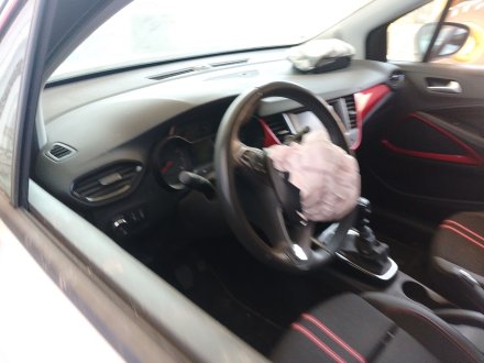 Vehiculo en el desguace: OPEL CROSSLAND X / CROSSLAND (P17, P2QO) 1.5 (75)