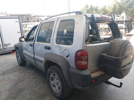 Vehiculo en el desguace: JEEP CHEROKEE (KJ) 2.8 CRD 4x4