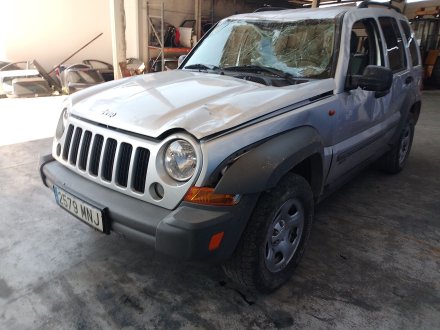 Vehiculo en el desguace: JEEP CHEROKEE (KJ) 2.8 CRD 4x4