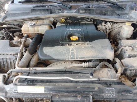 Vehiculo en el desguace: JEEP CHEROKEE (KJ) 2.8 CRD 4x4
