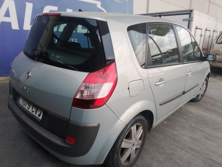 Vehiculo en el desguace: RENAULT SCÉNIC II (JM0/1_) 1.6 (JM0C, JM0J, JM1B)