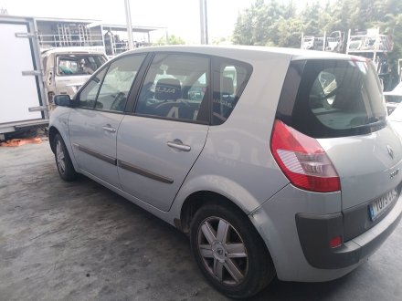 Vehiculo en el desguace: RENAULT SCÉNIC II (JM0/1_) 1.6 (JM0C, JM0J, JM1B)