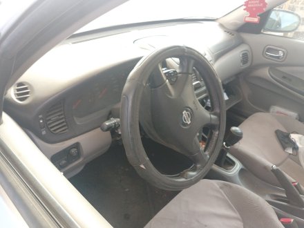 Vehiculo en el desguace: NISSAN ALMERA II (N16) 2.2 Di