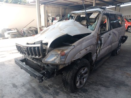 Vehiculo en el desguace: TOYOTA LAND CRUISER PRADO (_J12_) 3.0 D-4D (KDJ120, KDJ125, KDJ121)