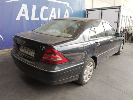 Vehiculo en el desguace: MERCEDES-BENZ CLASE C (W203) C 220 CDI (203.008)