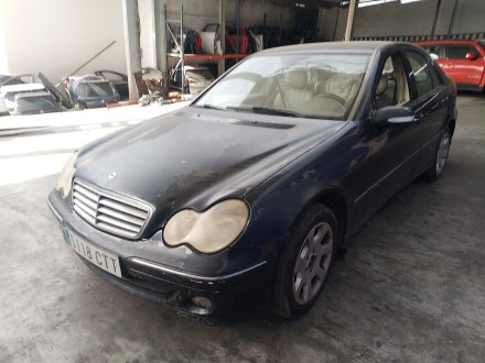 Vehiculo en el desguace: MERCEDES-BENZ CLASE C (W203) C 220 CDI (203.008)