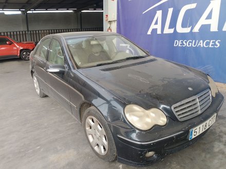 Vehiculo en el desguace: MERCEDES-BENZ CLASE C (W203) C 220 CDI (203.008)