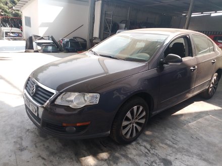 Vehiculo en el desguace: VOLKSWAGEN PASSAT B6 (3C2) 2.0 TDI