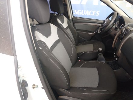 Vehiculo en el desguace: DACIA DUSTER (HS_) 1.2 TCe 125 4x4