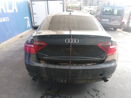 Vehiculo en el desguace: AUDI A5 (8T3) 2.7 TDI