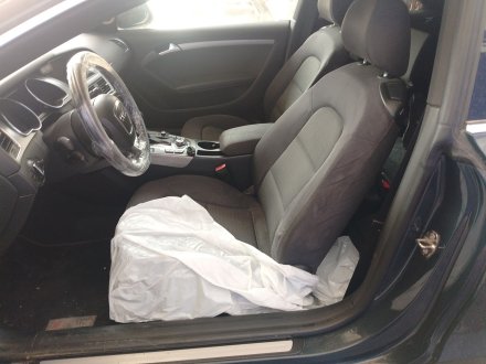 Vehiculo en el desguace: AUDI A5 (8T3) 2.7 TDI