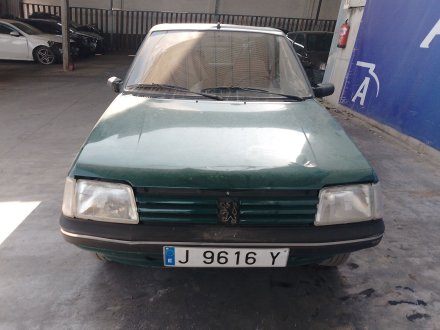 Vehiculo en el desguace: PEUGEOT 205 II (20A/C) 1.7 Diesel