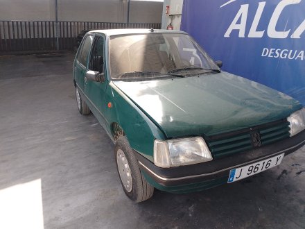 Vehiculo en el desguace: PEUGEOT 205 II (20A/C) 1.7 Diesel