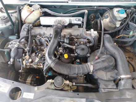 Vehiculo en el desguace: PEUGEOT 205 II (20A/C) 1.7 Diesel