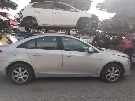 Vehiculo en el desguace: CHEVROLET CRUZE (J300) 2.0 CDI