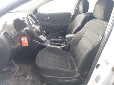 Vehiculo en el desguace: KIA SPORTAGE III (SL) 1.7 CRDi