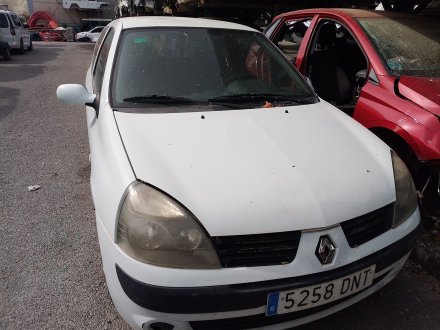 Vehiculo en el desguace: RENAULT CLIO II (BB_, CB_) 1.5 dCi (B/CB08)