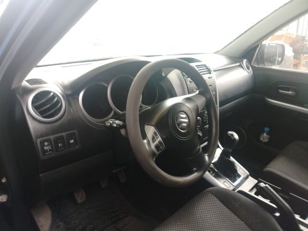 Vehiculo en el desguace: SUZUKI GRAND VITARA II (JT, TE, TD) 1.9 DDiS A las 4 ruedas (JT419, TD44, JB419WD, JB419XD)