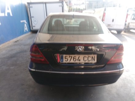 Vehiculo en el desguace: MERCEDES-BENZ CLASE C (W203) C 220 CDI (203.006)