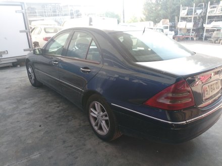 Vehiculo en el desguace: MERCEDES-BENZ CLASE C (W203) C 220 CDI (203.006)