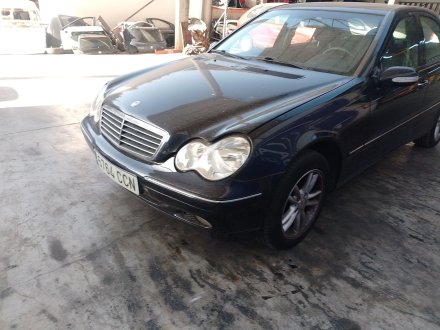 Vehiculo en el desguace: MERCEDES-BENZ CLASE C (W203) C 220 CDI (203.006)