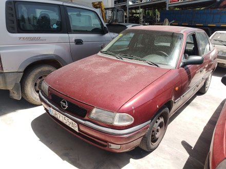 Vehiculo en el desguace: OPEL ASTRA F CLASSIC Sedán (T92) 1.6 i (F19, M19)