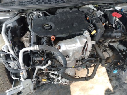 Vehiculo en el desguace: PEUGEOT 308 III (FB_, FH_, FP_, F3_, FM_) BlueHDi 130 (FBYHZL, FBYHZT)