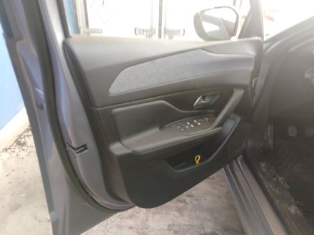 Vehiculo en el desguace: PEUGEOT 308 III (FB_, FH_, FP_, F3_, FM_) BlueHDi 130 (FBYHZL, FBYHZT)
