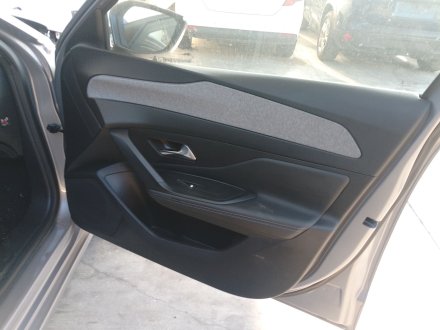 Vehiculo en el desguace: PEUGEOT 308 III (FB_, FH_, FP_, F3_, FM_) BlueHDi 130 (FBYHZL, FBYHZT)