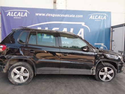Vehiculo en el desguace: VOLKSWAGEN TIGUAN (5N_) 2.0 TDI