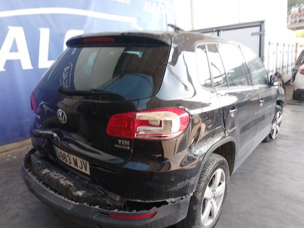 Vehiculo en el desguace: VOLKSWAGEN TIGUAN (5N_) 2.0 TDI