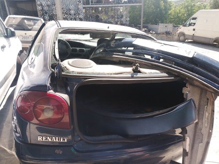 Vehiculo en el desguace: RENAULT MEGANE I COUPE FASE 2 (DA..) 1.9 dCi Diesel CAT
