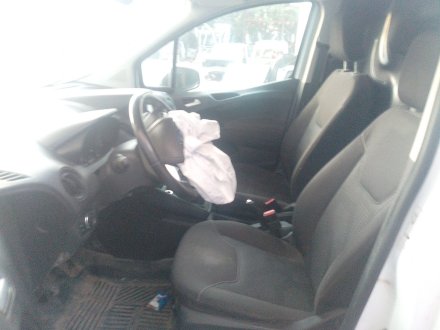 Vehiculo en el desguace: FORD TRANSIT COURIER B460 Furgoneta/monovolumen 1.5 EcoBlue