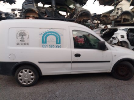 Vehiculo en el desguace: OPEL COMBO Furgoneta/monovolumen 1.3 CDTI 16V