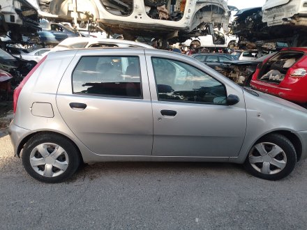 Vehiculo en el desguace: FIAT PUNTO (188_) 1.2 60 (188.030, .050, .130, .150, .230, .250)