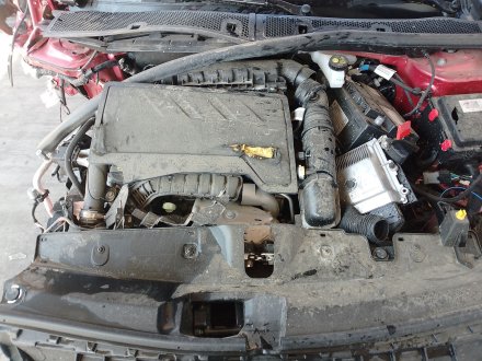 Vehiculo en el desguace: PEUGEOT 2008 II (UD_, US_, UY_, UJ_, UR_, UC_) 1.2 PureTech 130
