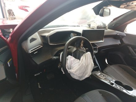 Vehiculo en el desguace: PEUGEOT 2008 II (UD_, US_, UY_, UJ_, UR_, UC_) 1.2 PureTech 130