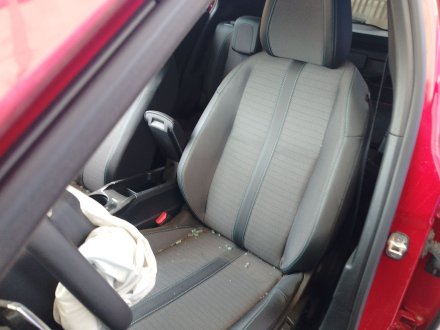 Vehiculo en el desguace: PEUGEOT 2008 II (UD_, US_, UY_, UJ_, UR_, UC_) 1.2 PureTech 130
