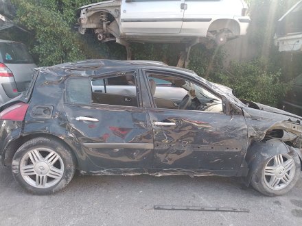 Vehiculo en el desguace: RENAULT MEGANE II (BM0/1_, CM0/1_) 1.5 dCi (BM02, BM13, BM2A, CM02, CM13)