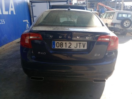 Vehiculo en el desguace: VOLVO S60 II (134) D4