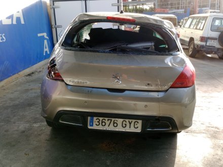 Vehiculo en el desguace: PEUGEOT 308 I (4A_, 4C_) 1.6 HDi