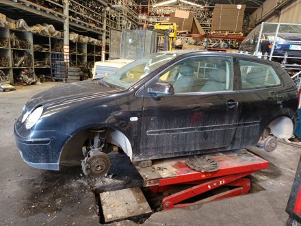 Vehiculo en el desguace: VOLKSWAGEN POLO IV (9N_, 9A_) 1.4 16V
