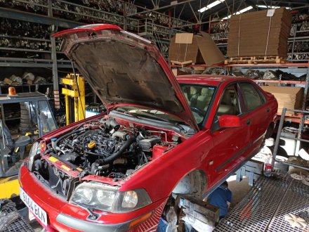 Vehiculo en el desguace: VOLVO S40 I (644) 1.9 DI